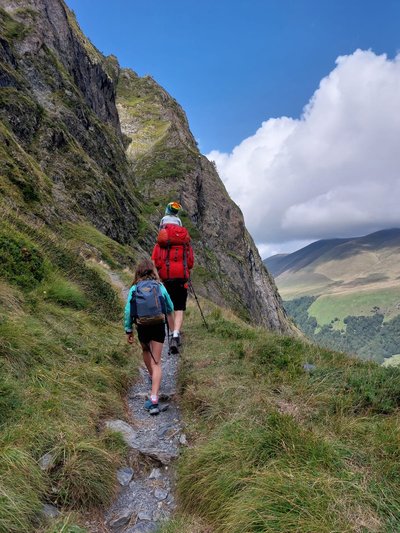 Montée vers le port de Venasque