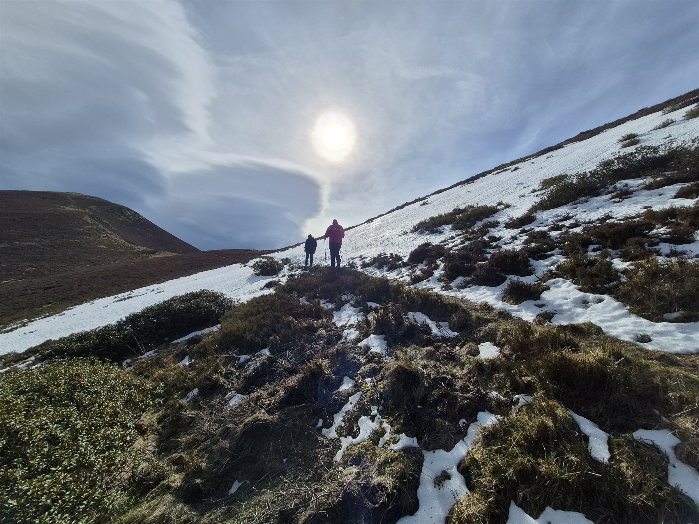 Arrivée sur les crêtes au début du printemps